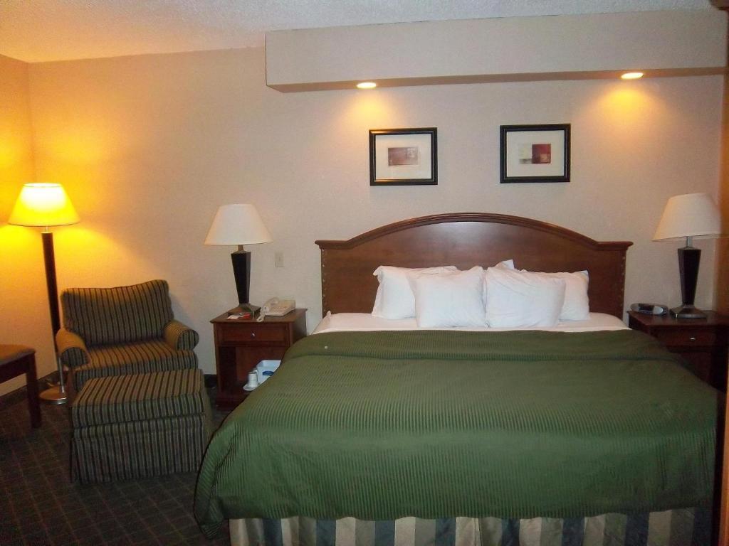 Howard Johnson Grand Forks Pokój zdjęcie