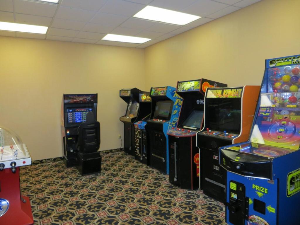 Howard Johnson Grand Forks Zewnętrze zdjęcie