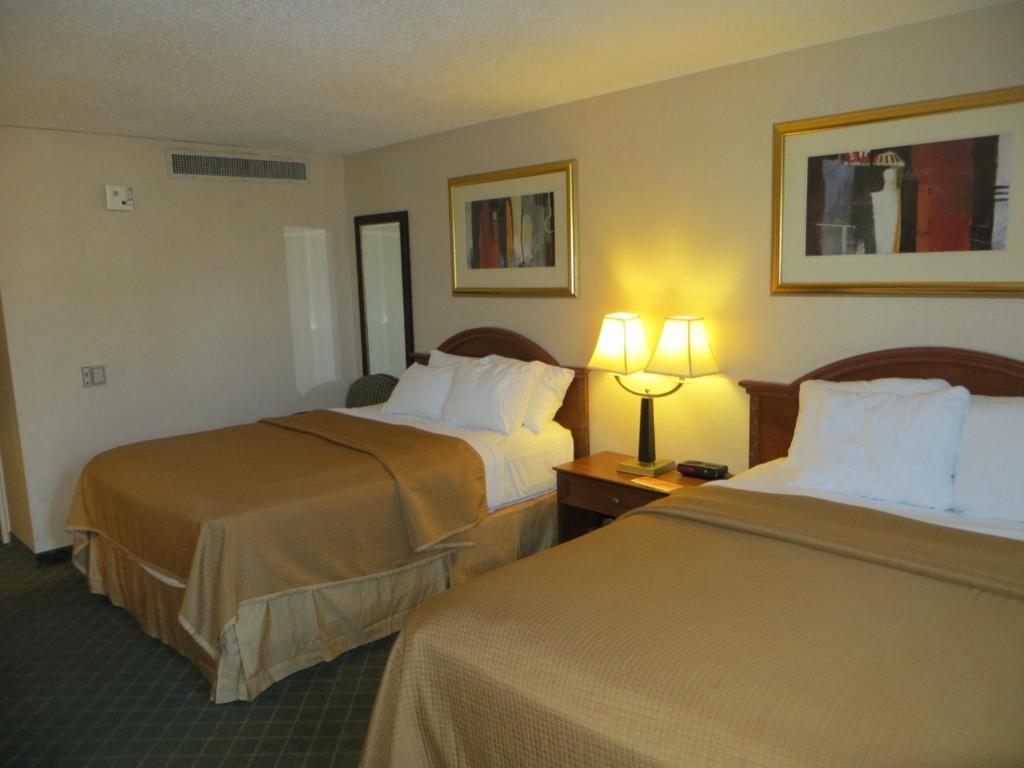 Howard Johnson Grand Forks Pokój zdjęcie