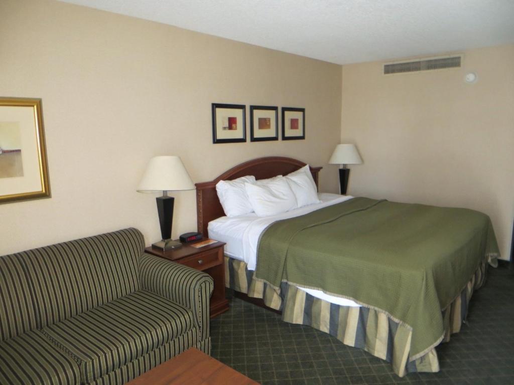 Howard Johnson Grand Forks Zewnętrze zdjęcie
