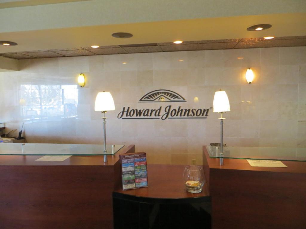 Howard Johnson Grand Forks Zewnętrze zdjęcie